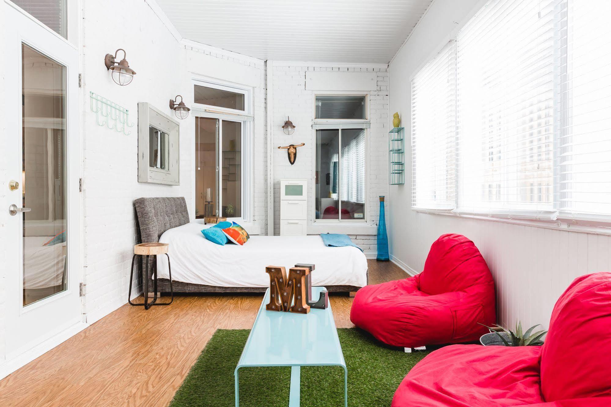 Mtlvacationrentals - The City Chalet Montreal Exterior photo